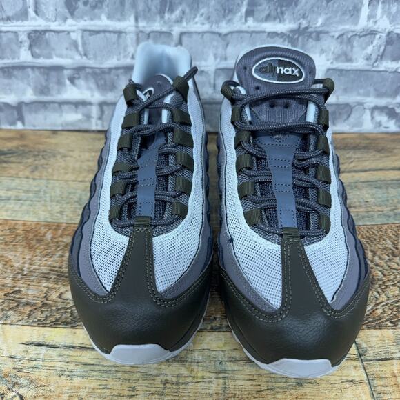 Nike Air Max 95 Classic Cargo Khaki Pure Platinum 749766-302 Mens Size 9 New main image 5